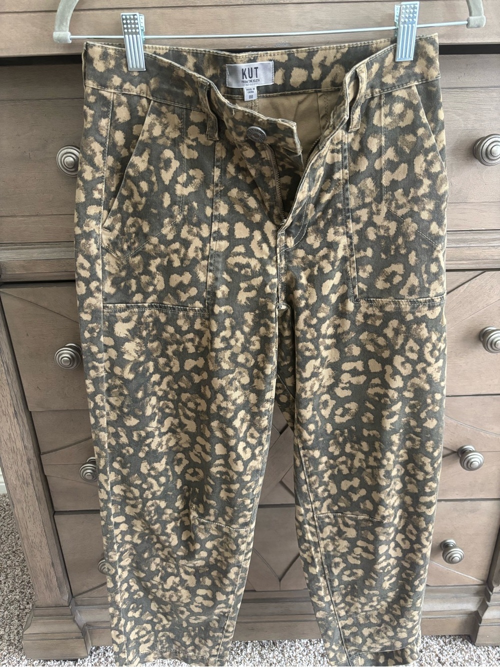 NWOT Kut from the Kloth Tan and Brown Leopard  Pants Size 00